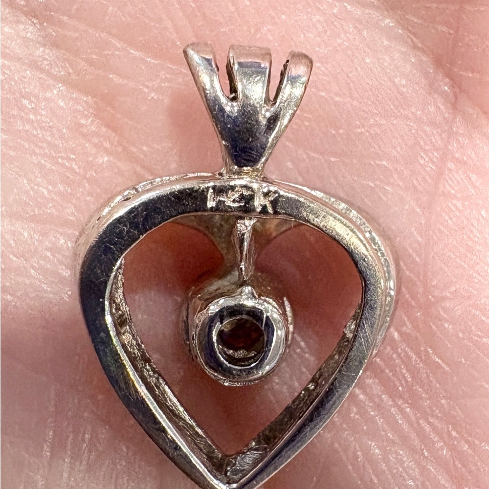 Vintage 14K White Gold Diamond Heart Pendant Necklace: Dainty Illusion Setting - Picture 10 of 12